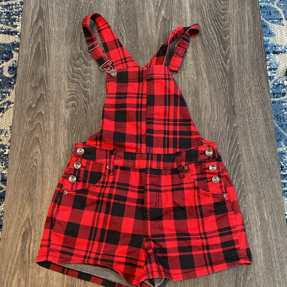HotTopic plaid overall shorts